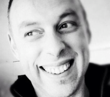 cyril-bitton-photographer-28-54-go-a-documentary-film-press-photo-daily-newspaper-le-monde