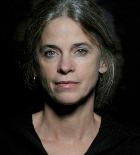 sally-mann-american-photographer-the-intimate-the-south-of-usa-family-nudity-death-large-format-photography-chamber